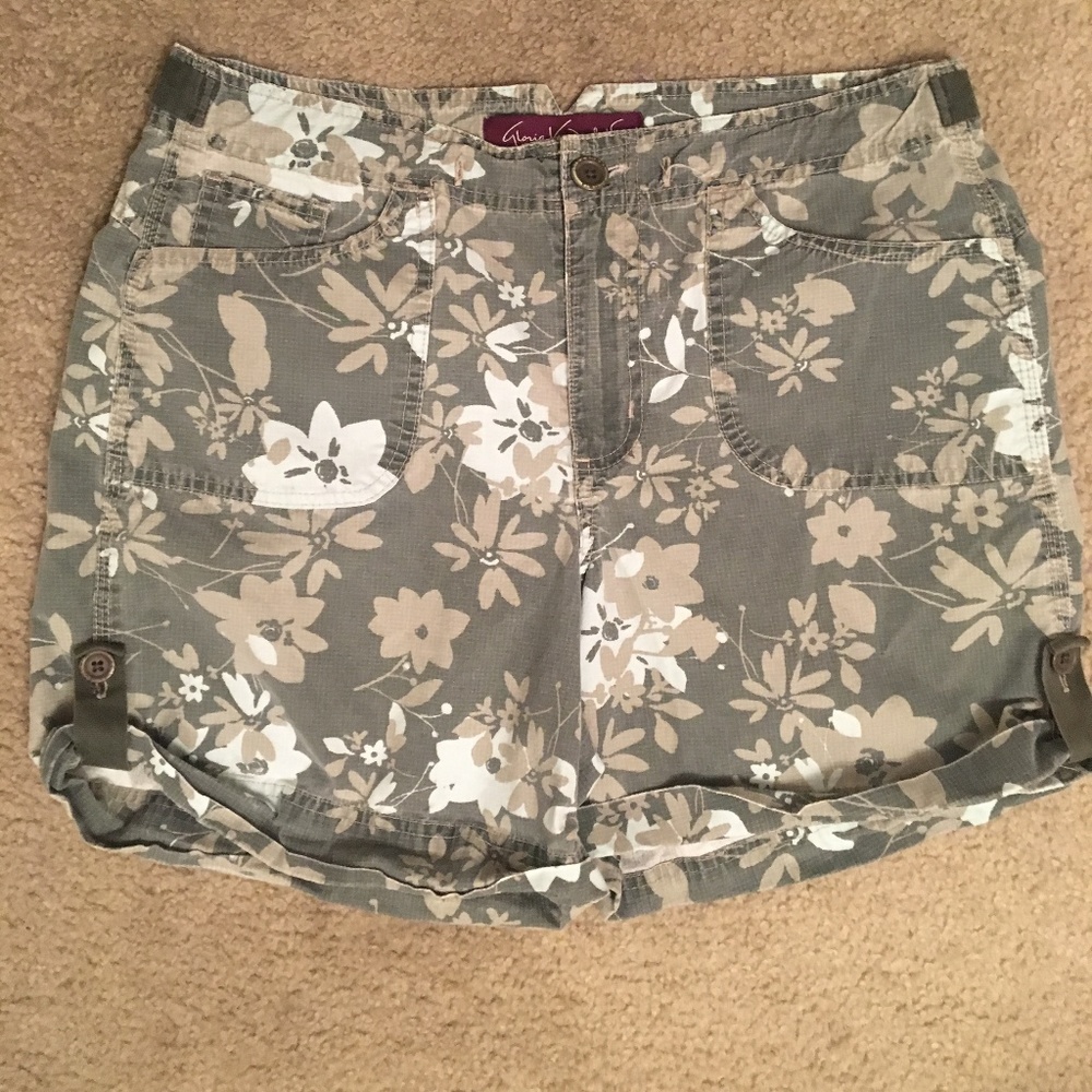 Gloria Vanderbilt Shorts Size 10